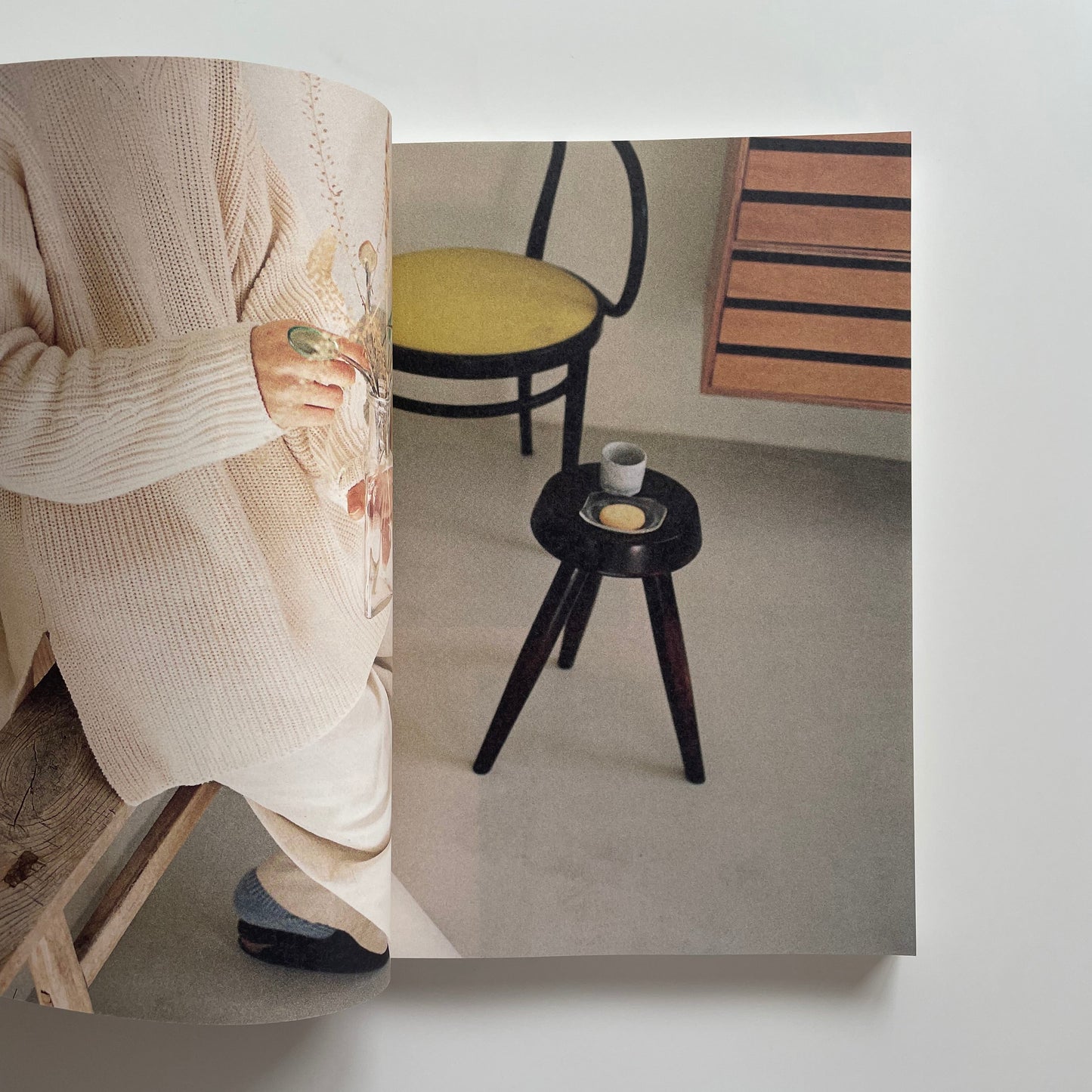 AROUND Magazine ｜Vol.100 일과 일상 사이 (Life with work) 仕事と日常の間